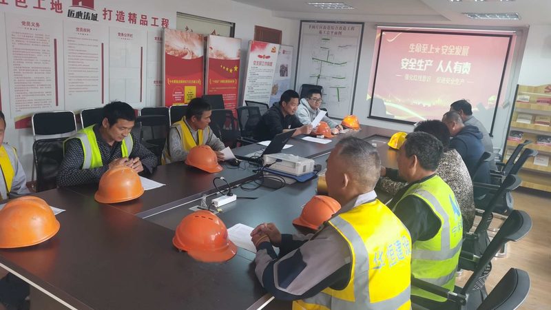 相较于传统的线下培训，线上心理咨询师培训具有以下优势：